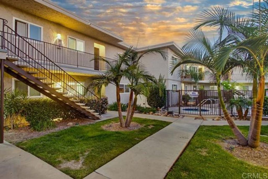 8220 Vincetta Drive 44, La Mesa, CA 91942