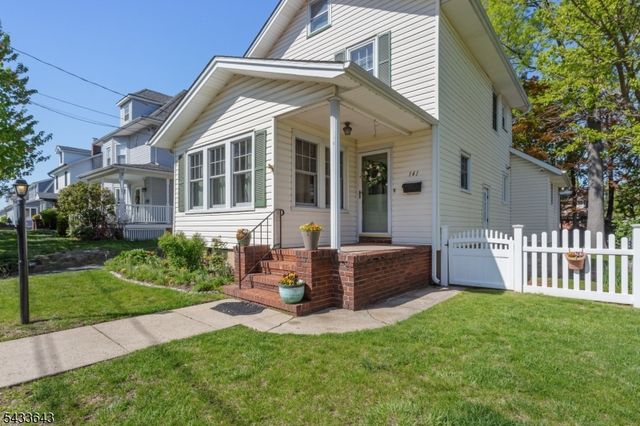 141 Henry St, Hasbrouck Heights Boro, NJ 07604