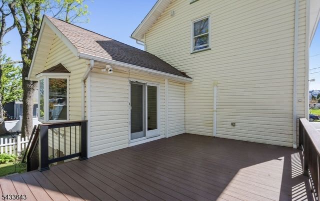 141 Henry St, Hasbrouck Heights Boro, NJ 07604
