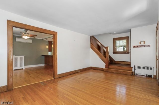 141 Henry St, Hasbrouck Heights Boro, NJ 07604