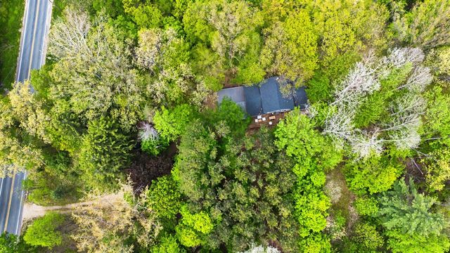 10953 Red Bud Trail, Berrien Springs, MI 49103