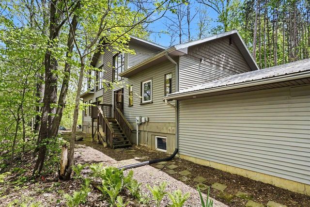 10953 Red Bud Trail, Berrien Springs, MI 49103