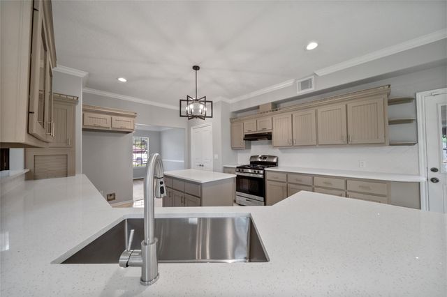 17603 W Fawn River Circle, Spring, TX 77379