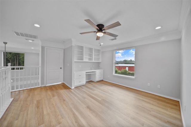 17603 W Fawn River Circle, Spring, TX 77379