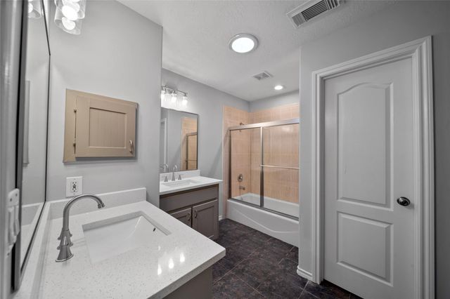 17603 W Fawn River Circle, Spring, TX 77379
