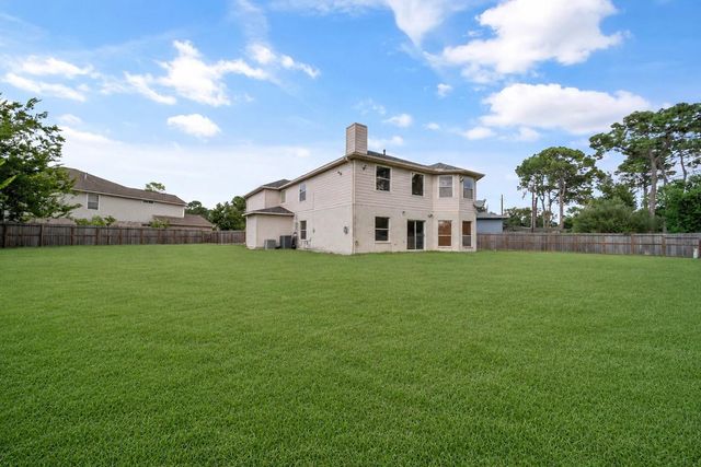 17603 W Fawn River Circle, Spring, TX 77379