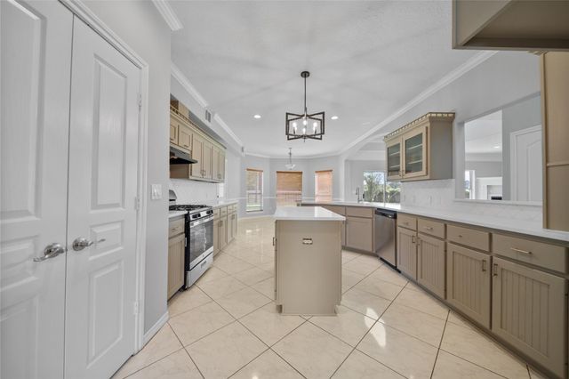17603 W Fawn River Circle, Spring, TX 77379