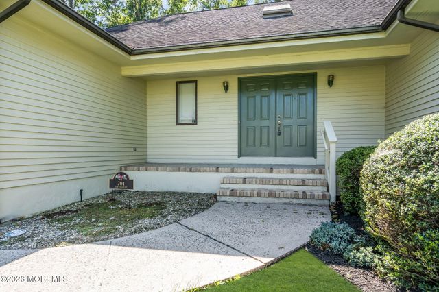 701 Tufts Court, Lanoka Harbor, NJ 08734