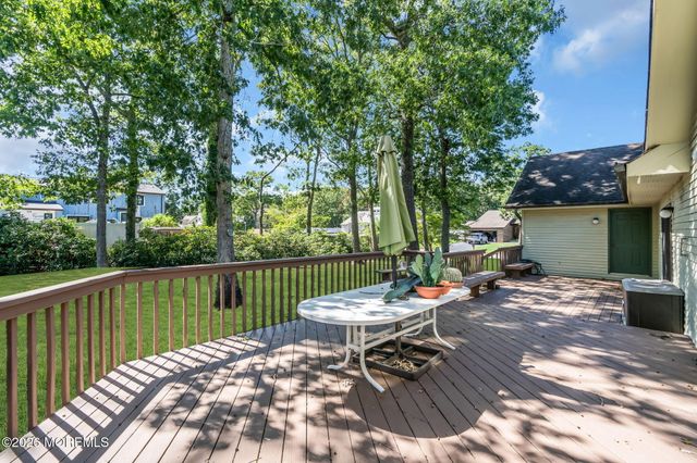 701 Tufts Court, Lanoka Harbor, NJ 08734