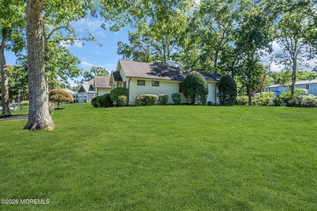 701 Tufts Court, Lanoka Harbor, NJ 08734