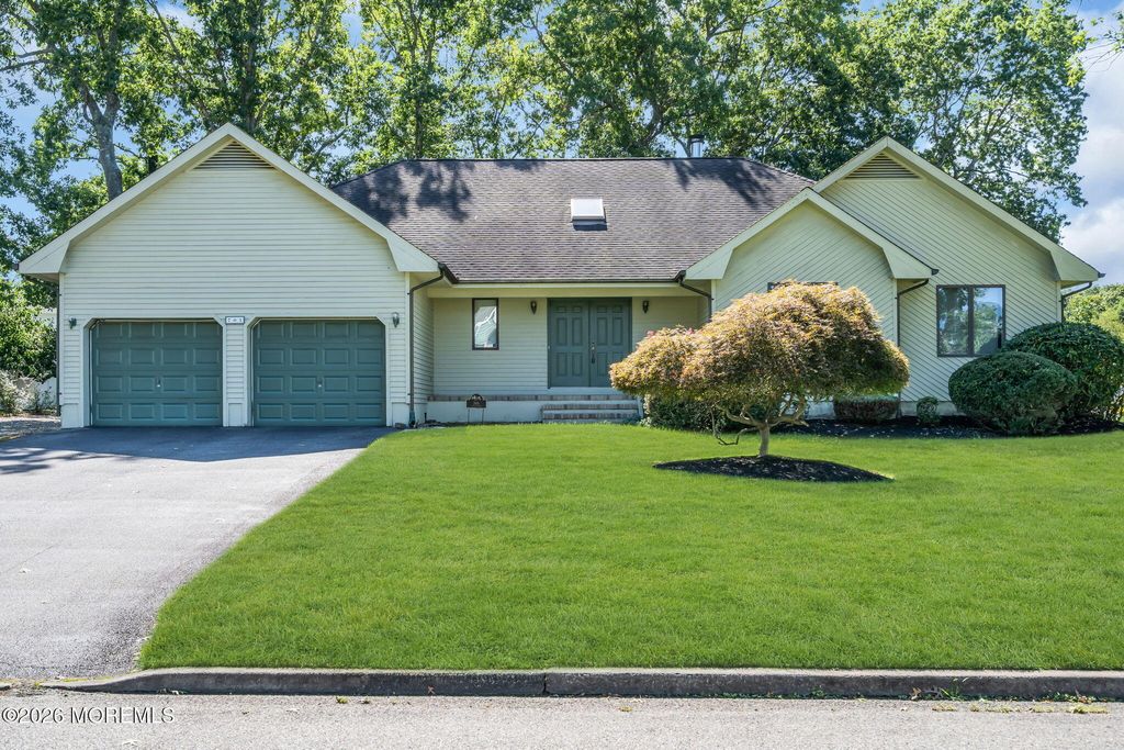 701 Tufts Court, Lanoka Harbor, NJ 08734