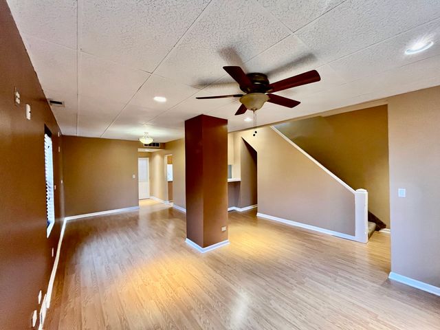 2948 E 95th Street, Chicago, IL 60617