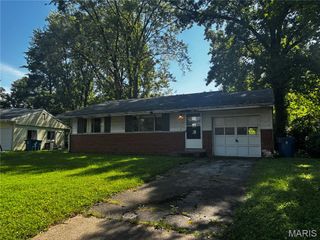 11035 Saturn Drive, Maryland Heights, MO 63043