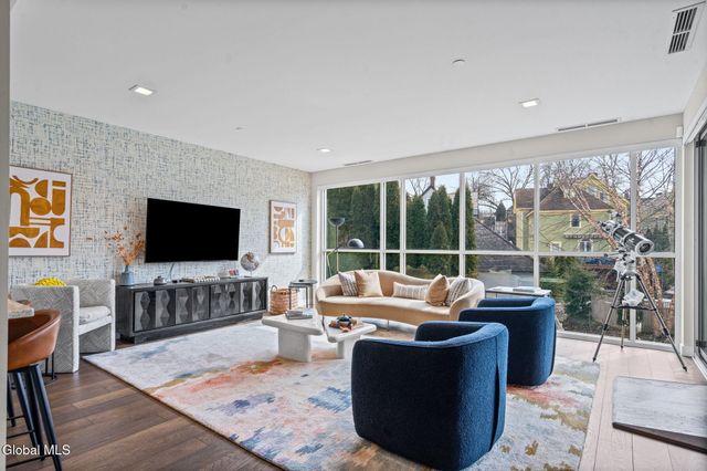 128 Henry Street Unit 406, Saratoga Springs, NY 12866