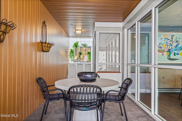 128 Henry Street Unit 406, Saratoga Springs, NY 12866