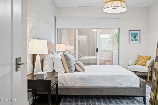 128 Henry Street Unit 406, Saratoga Springs, NY 12866