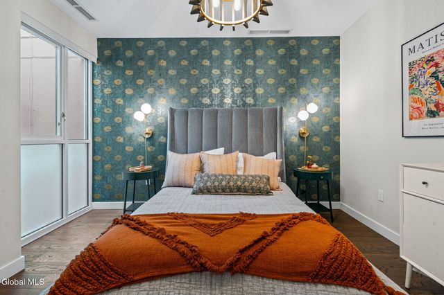 128 Henry Street Unit 406, Saratoga Springs, NY 12866