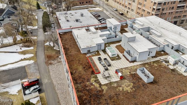 128 Henry Street Unit 406, Saratoga Springs, NY 12866