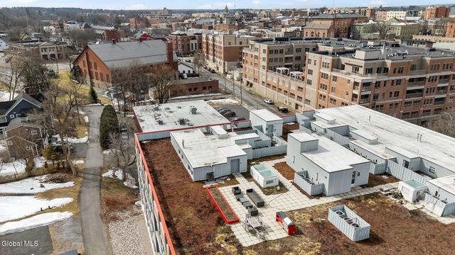 128 Henry Street Unit 406, Saratoga Springs, NY 12866