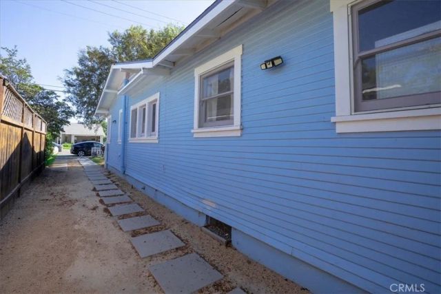 817 E Palmyra Avenue, Orange, CA 92866
