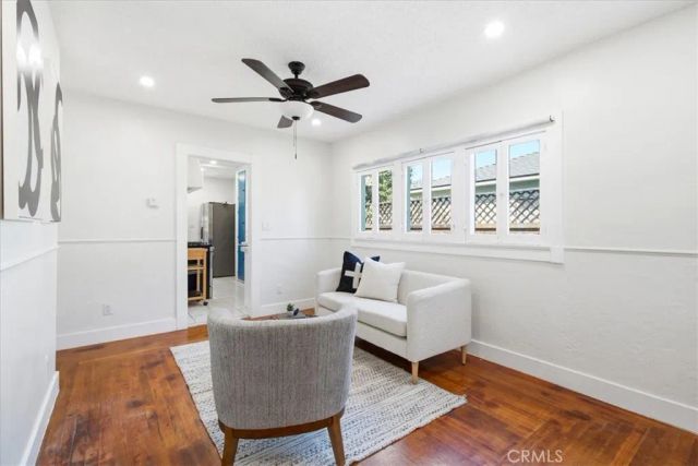 817 E Palmyra Avenue, Orange, CA 92866