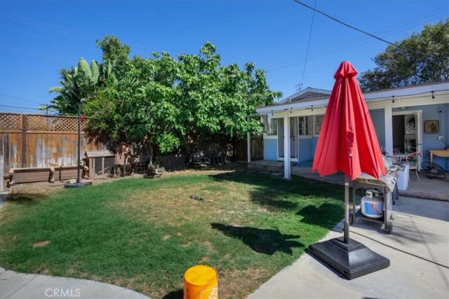 817 E Palmyra Avenue, Orange, CA 92866