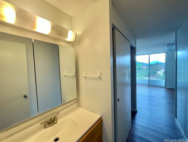 46-283 Kahuhipa Street C504, Kaneohe, HI 96744