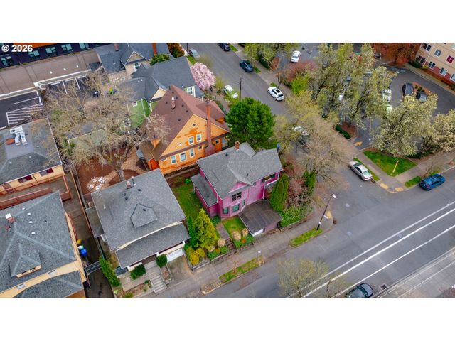 111 N MONROE St, Portland, OR 97227