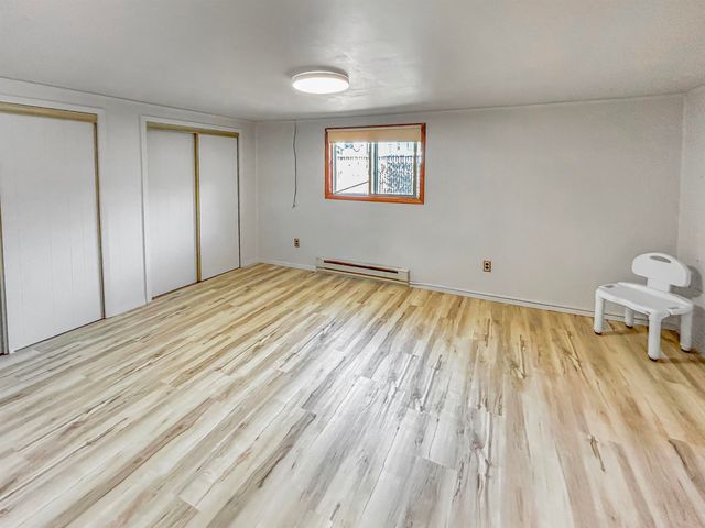 421 23rd St NW, Minot, ND 58703