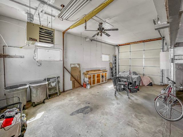 421 23rd St NW, Minot, ND 58703