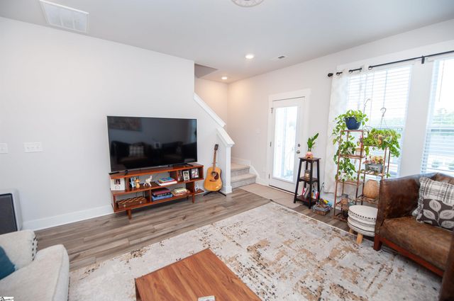 193 Dalmatian Drive, Spartanburg, SC 29307