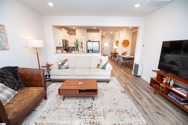 193 Dalmatian Drive, Spartanburg, SC 29307