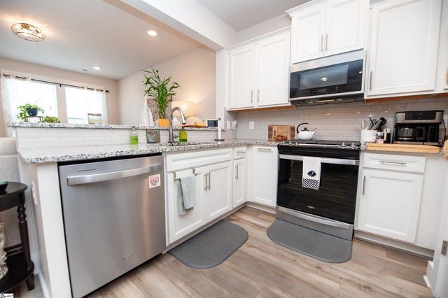 193 Dalmatian Drive, Spartanburg, SC 29307