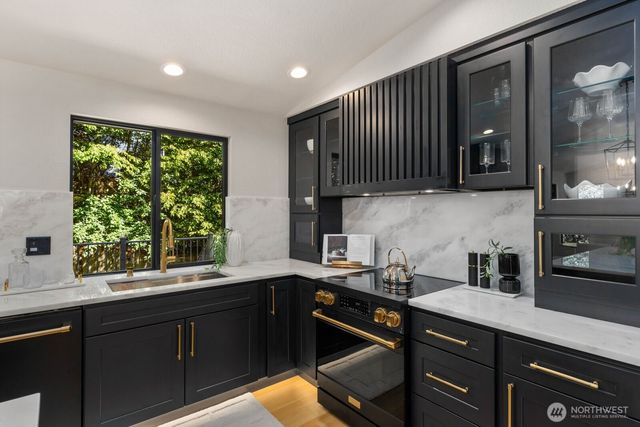 22905 35th Avenue SE, Bothell, WA 98021