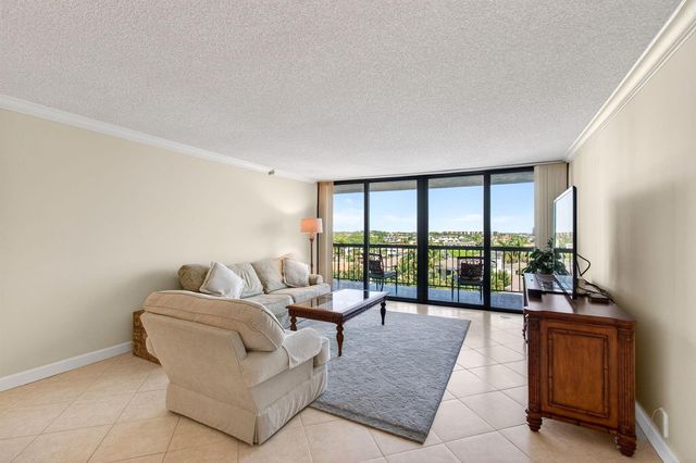 4740 S Ocean Boulevard 702, Highland Beach, FL 33487