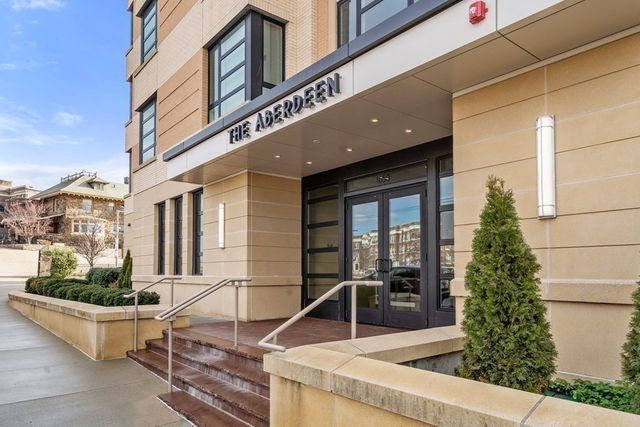 1650 Commonwealth Ave 605, Boston, MA 02135