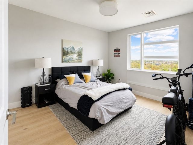 1650 Commonwealth Ave 605, Boston, MA 02135