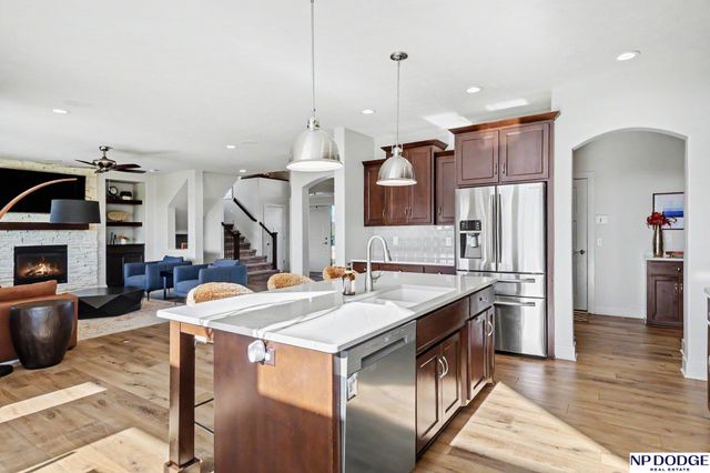 10805 S 186 Avenue, Omaha, NE 68136