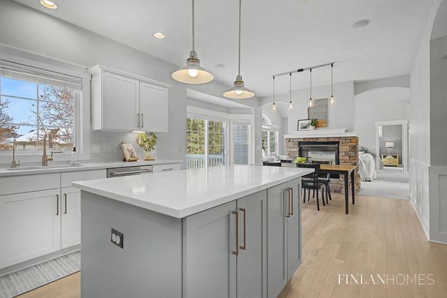 6179 Sheldon Oak Drive, Hudsonville, MI 49426