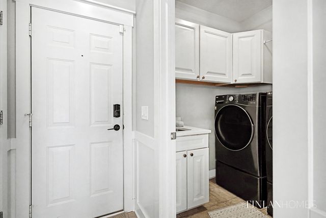 6179 Sheldon Oak Drive, Hudsonville, MI 49426