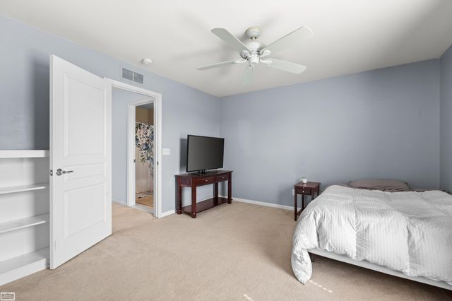19056 Hazelton Drive, Macomb Twp, MI 48042