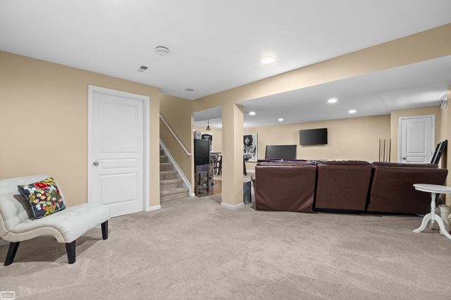19056 Hazelton Drive, Macomb Twp, MI 48042