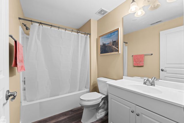 19056 Hazelton Drive, Macomb Twp, MI 48042