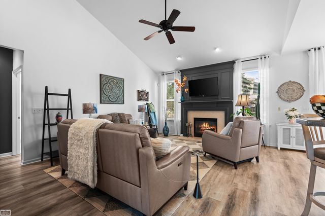 19056 Hazelton Drive, Macomb Twp, MI 48042