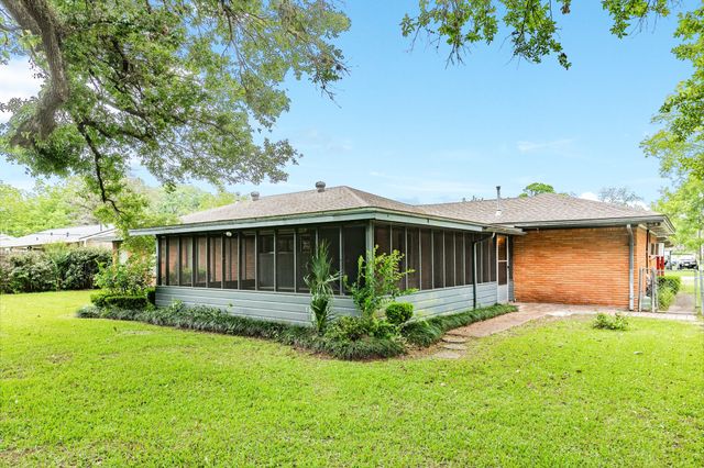 706 Brockman Street, Sweeny, TX 77480