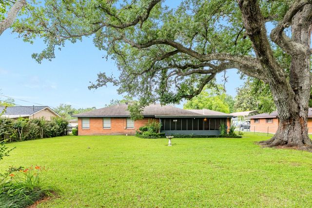 706 Brockman Street, Sweeny, TX 77480