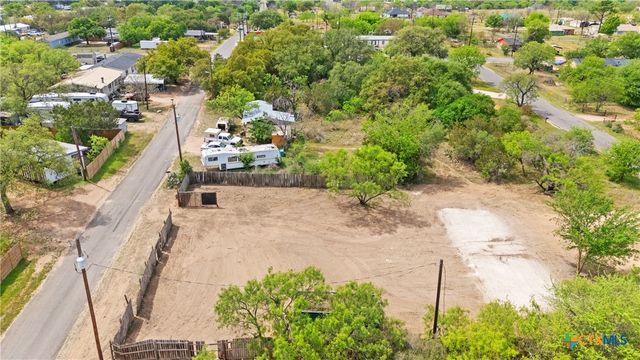 302 Seneca Drive, Burnet, TX 78611