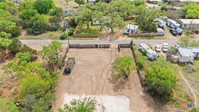 302 Seneca Drive, Burnet, TX 78611