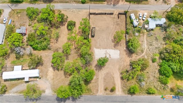 302 Seneca Drive, Burnet, TX 78611