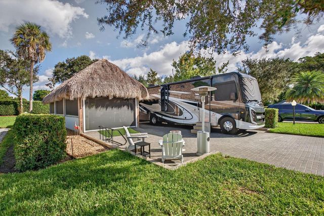 161 N Cortez Drive 161, Margate, FL 33068